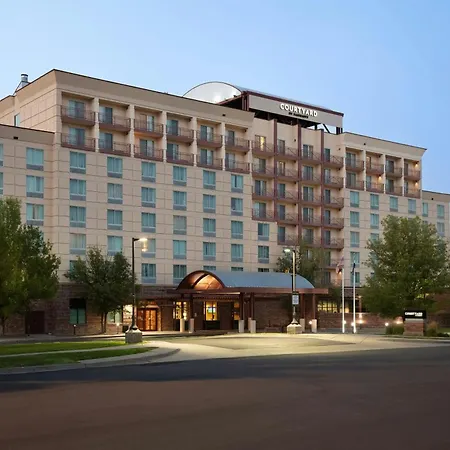 Courtyard By Marriott Denver Airport